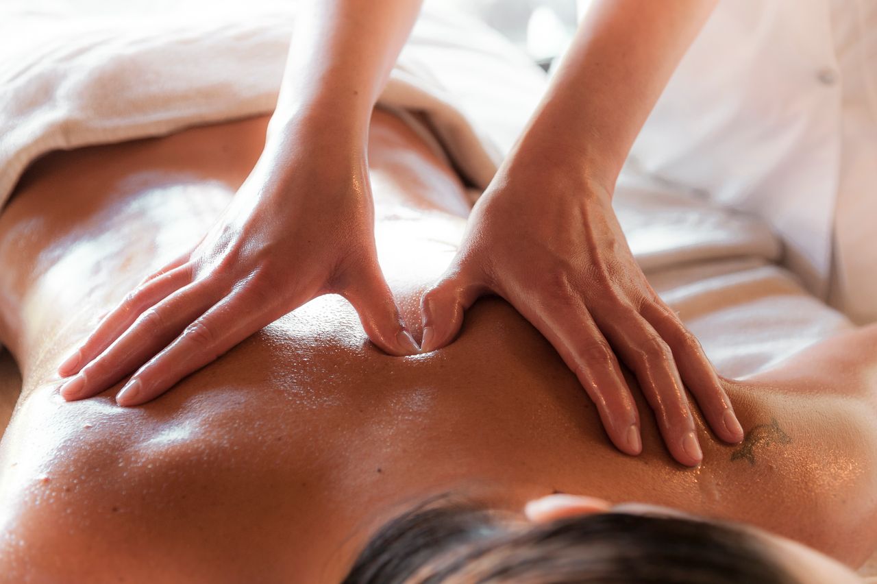 Was unsere Aromaöl-Massage besonders macht